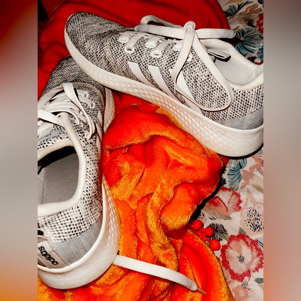 WHITE ADIDAS FOR SALE!! only been worn a few times